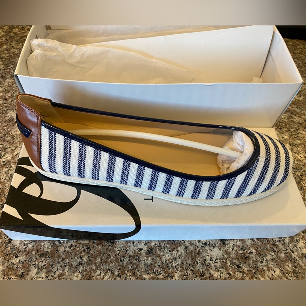 Nine West- navy stripe nautical slip on